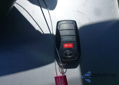 2025 Toyota Corolla Se z USA, uszkodzony, nr VIN 5YFS4MCE8SP225237